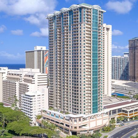 Отель Hilton Grand Vacation Club The Grand Islander Waikiki Гонолулу Экстерьер фото
